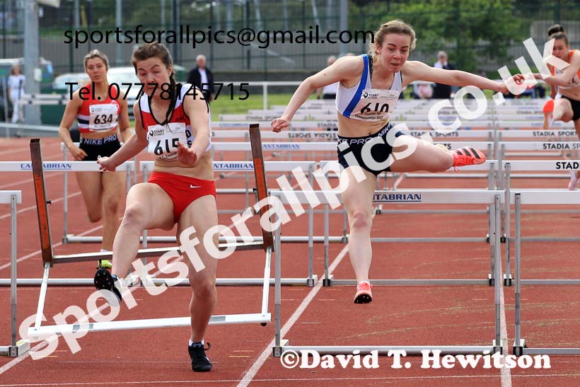 Women and Girls hurdles, 2022 North Eastern Track and Field Champs., Middlesbrough. David T. Hewitson/Sports for All Pics